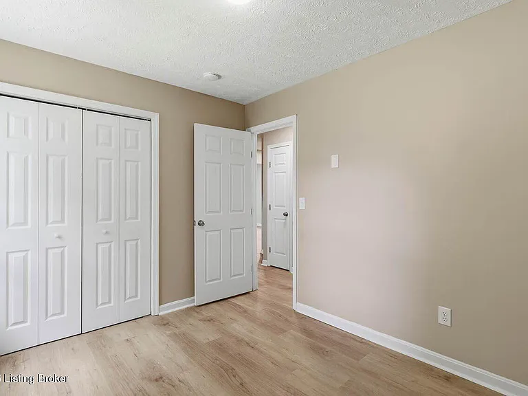 111 Evergreen Ct — Photo 16