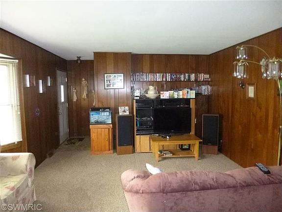 2nd image of 1721 92nd Ave