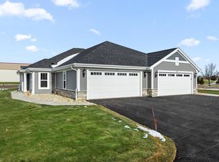 504 Hunter Oaks BOULEVARD #1001, Watertown, WI