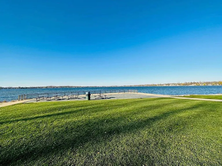 28373 Carlton Way Dr — Photo 16