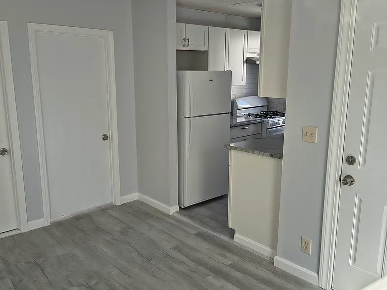 60 Richmond St #1 — Photo 23