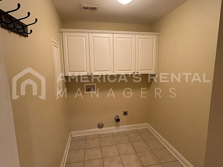 5623 Colony Ln — Photo 8