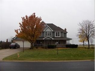 1800 Wallington Ln, New Lenox, IL 60451