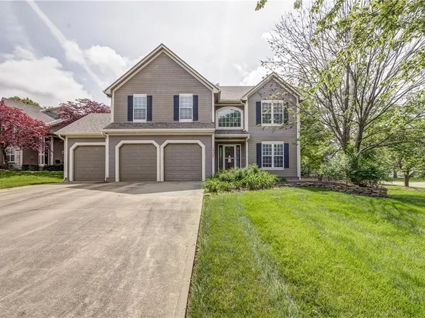 1507 Wrangler Way, Raymore, MO 64083