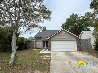 416 Bristol Cove Rd, Mary Esther, FL 32569