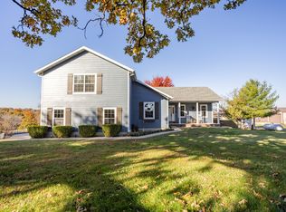 827 Quarry Rd, Sparta, MO 65753