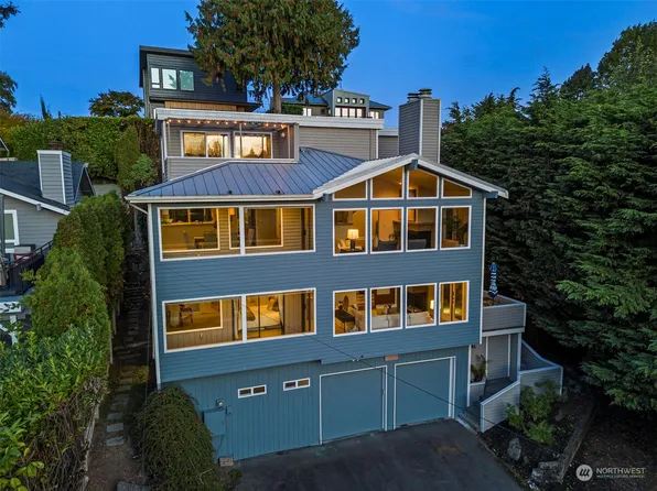 9220 25th Avenue NW, Seattle, WA 98117