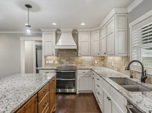 1745 Fm 1652, Grand Saline, TX 75140