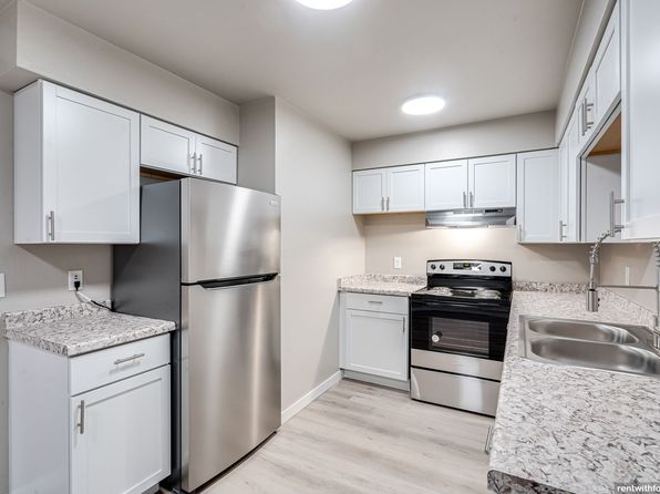 2975 W Lawrence St #L14