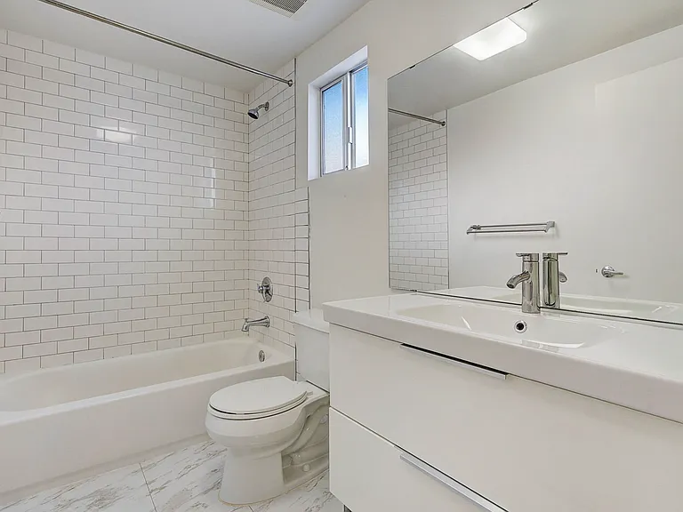 2703 Bellevue Ave #6 — Photo 7