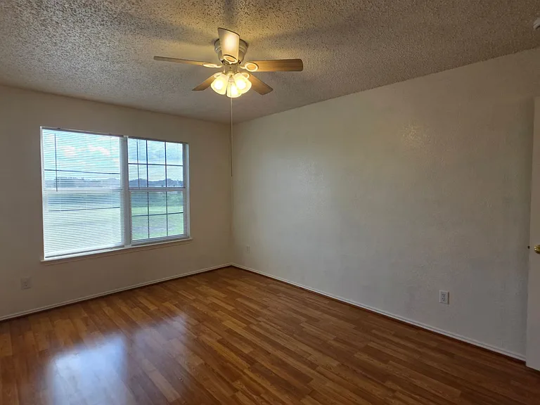 8632 Arcadia Park Dr — Photo 28