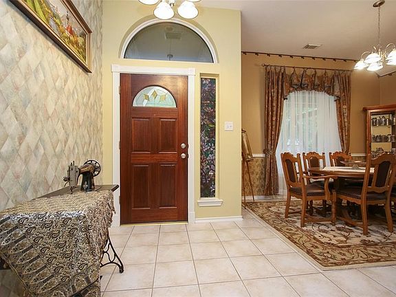 4th image of 4914 Capesbrook Ct