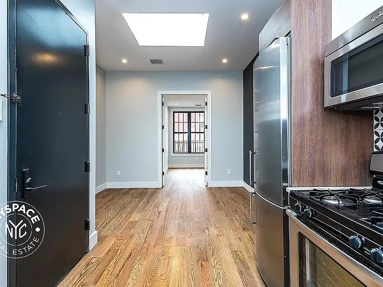 2 Stanwix St #2R — Photo 1