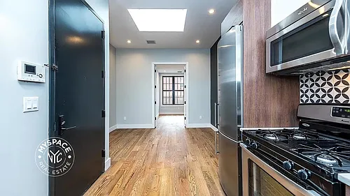 2 Stanwix St #2R Photo 1