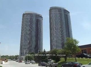 135 Village Green Sq #826, Toronto, ON M1S 0G4
