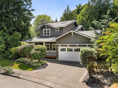 9195 North Town Drive NE, Bainbridge Island, WA, 98110