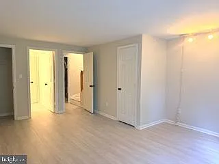 7315 Castleberg Ct — Photo 15