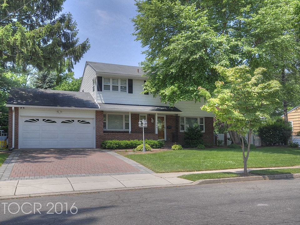 1st image of 780 Holly St