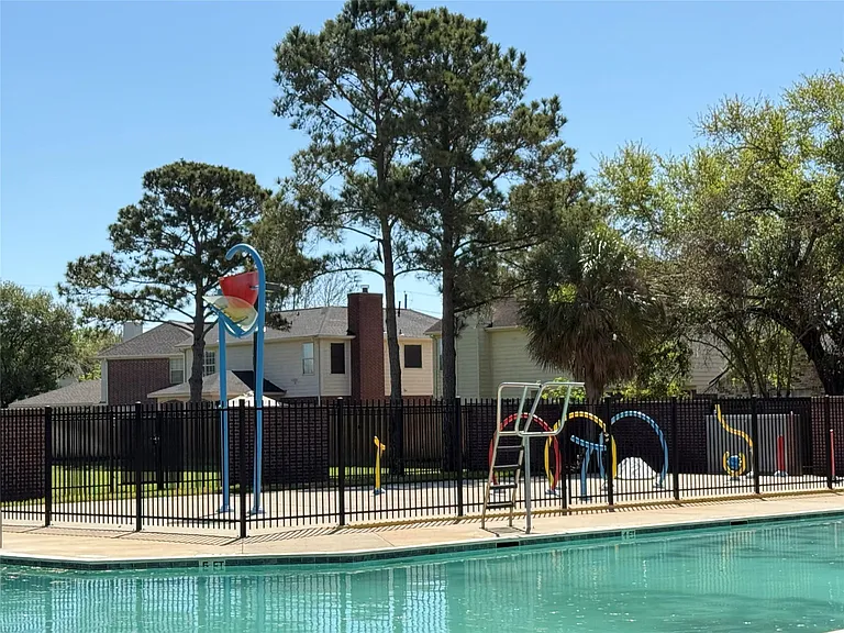 17402 Eastwood Cir — Photo 20