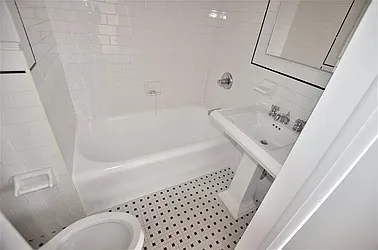 Rented by Manhattan Realty Group