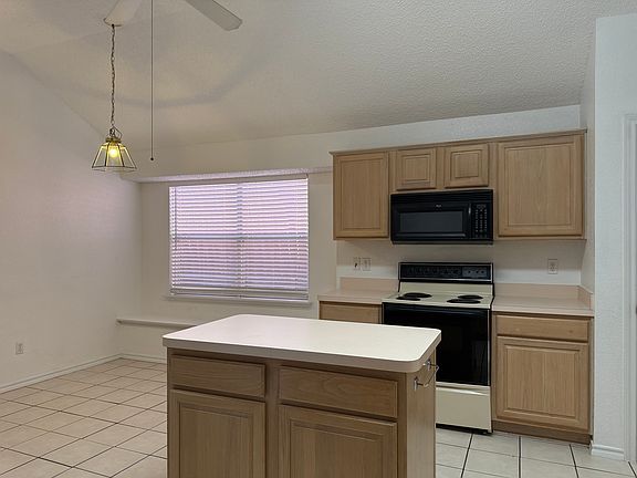 2nd image of 10404 Holly Grove Dr