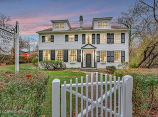 102 Worthington Ave, Shawnee On Delaware, PA 18301