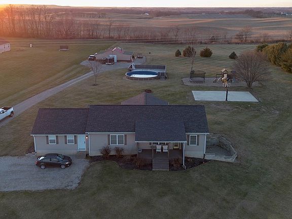 3rd image of 29807 Wolfe Rd