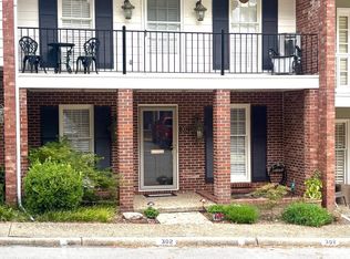 2805 Foxcroft Rd APT 302, Little Rock, AR 72227