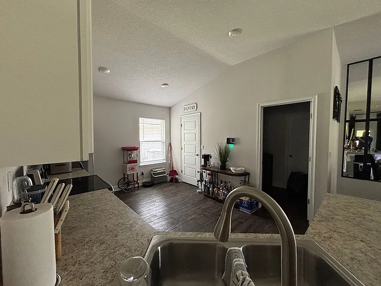 8112 Helmsley Blvd — Photo 7