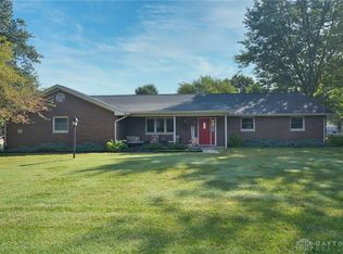 746 Iroquois Trl, Jamestown, OH 45335