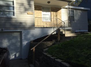 6515 N 36th St, Omaha, NE 68112