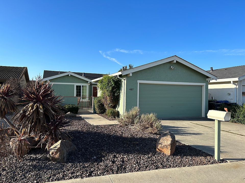 1st image of 487 Vivienne Dr