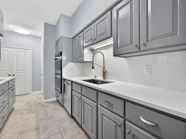 2400 N Braeswood Blvd APT 129, Houston, TX 77030