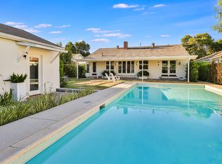 19616 Victory Blvd, Reseda, CA 91335