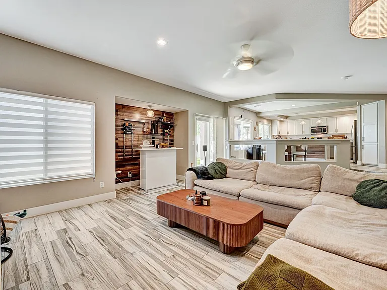 9748 Cathedral Stairs Ct — Photo 15