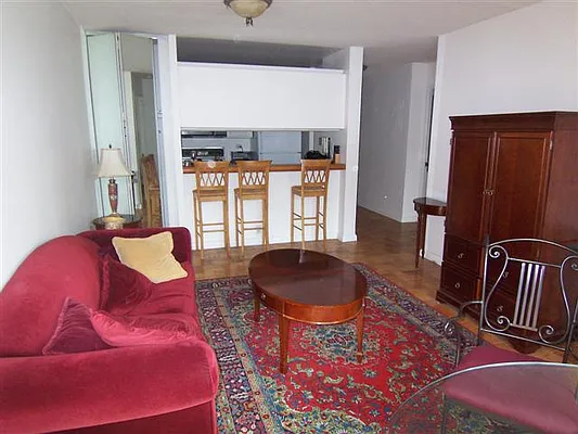 Sold by Luxury Habitat | media 13