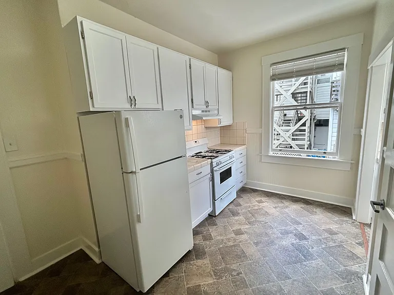 842 Central Ave — Photo 11