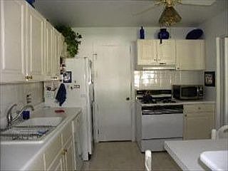2nd image of 107 Sussex Cir Unit B1