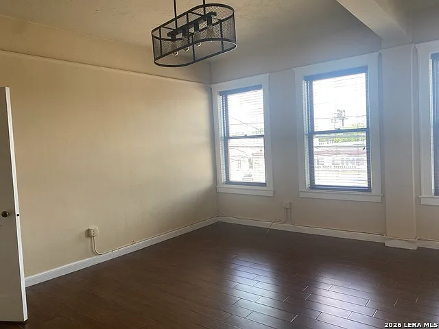 601 N Alamo St #203 — Photo 13