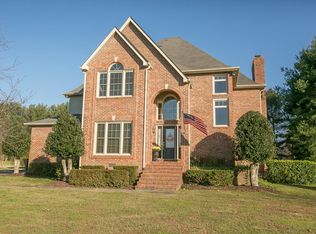 102 Kings Pl, Tullahoma, TN 37388