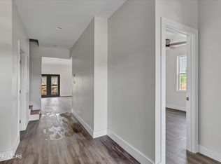 1510 Broad River Ln, Sevierville, TN 37876