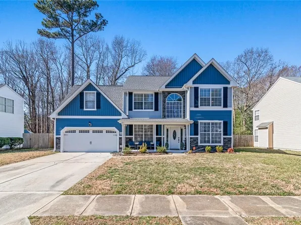 2242 Ships Xing, Chesapeake, VA 23323