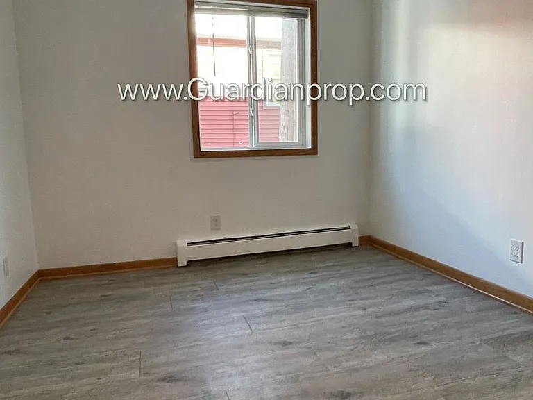 735 Tyler St NE #5 — Photo 12