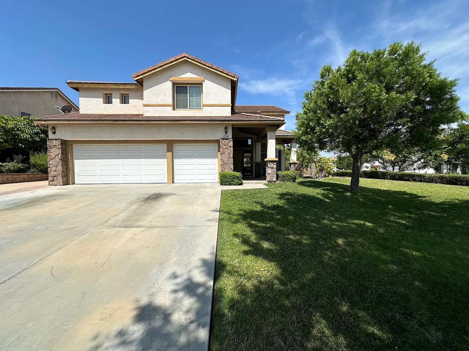 2256 S Cota Ave, Corona, CA 92882 | Zillow
