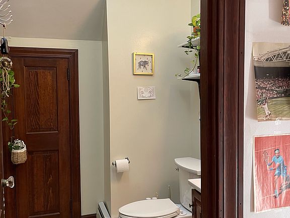 3rd image of 54 Burlington St #54