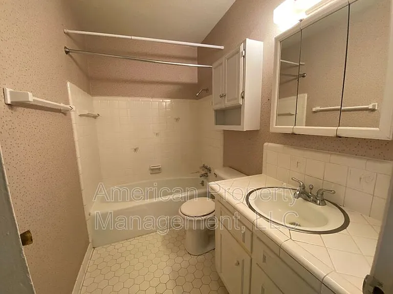 8113 E 23rd St — Photo 22