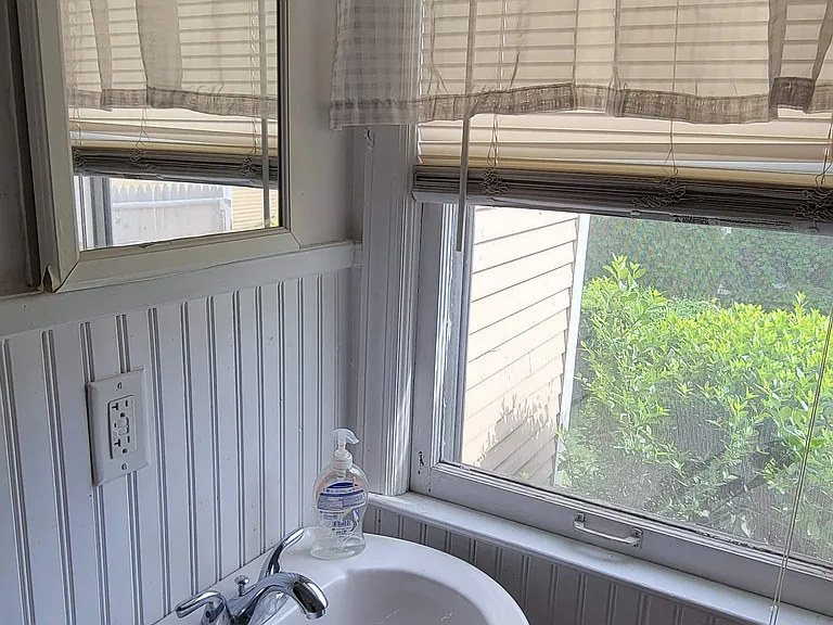 1166 Hall St SE #1 — Photo 17