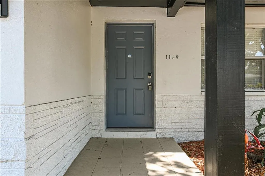 4 bed, 2.0 bath, 1735 sqft, $3,000 — Photo 3