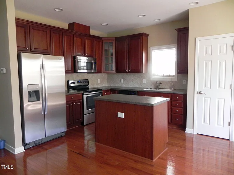 217 Butterbiggins Ln — Photo 4