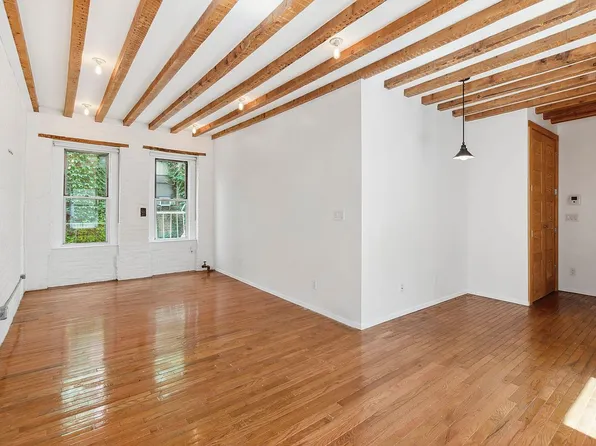 317 E 3rd St APT 4, Manhattan, NY 10009